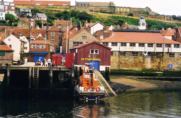 Photo 6"x4" Whitby Lifeboat Station Whitby\/NZ8910 c2000