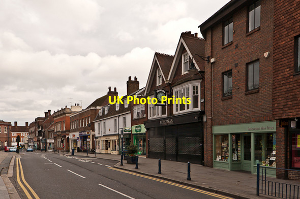 Photo 6"x4" High Street Reigate c2012