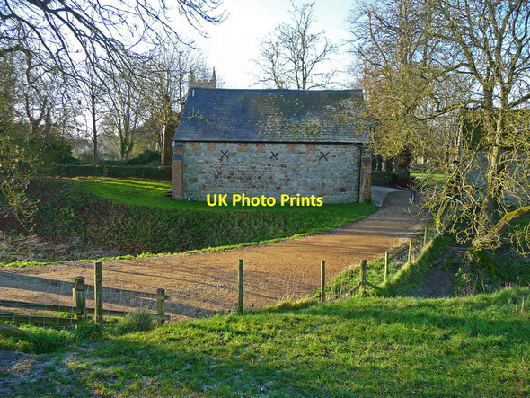 Photo 6"x4" Avebury - National Trust Shop Avebury\/SU1069 c2012