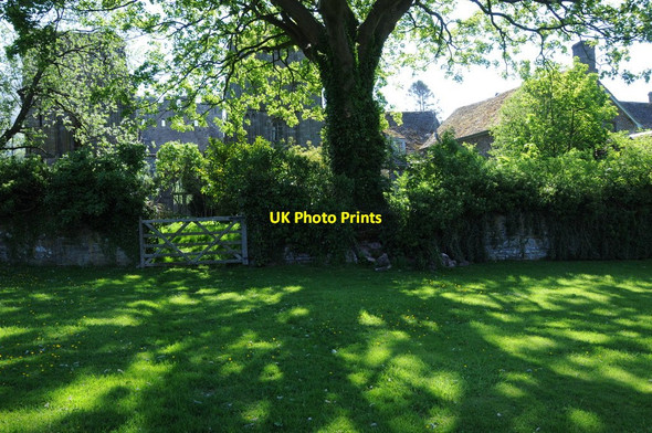 Photo 6"x4" Llanthony Priory Llanthony c2012