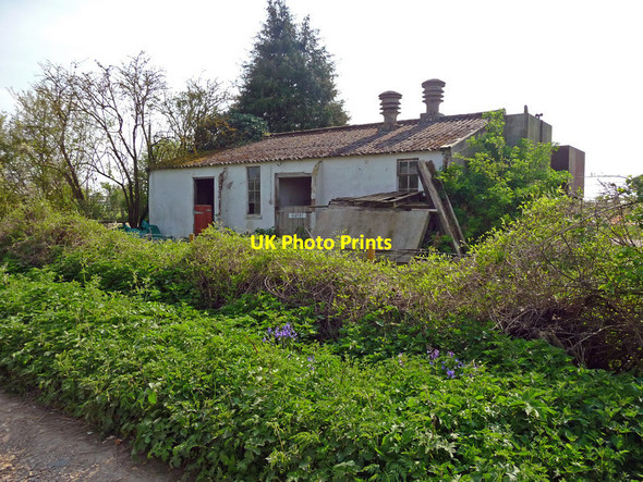 Photo 6"x4" Chilbolton - Former Shower Block Chilbolton c2011