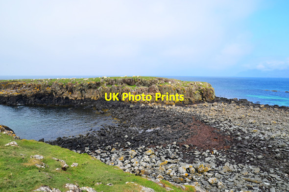 Photo 6"x4" The causeway to Eilean \u00c3\u0080ird nan Uan Port M\u00f2r\/NM4279 c2012