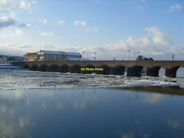 Photo 6"x4" Long Bridge is a Grade I listed ancient monument that spans the River Taw at Barnstaple Barnstaple c2010