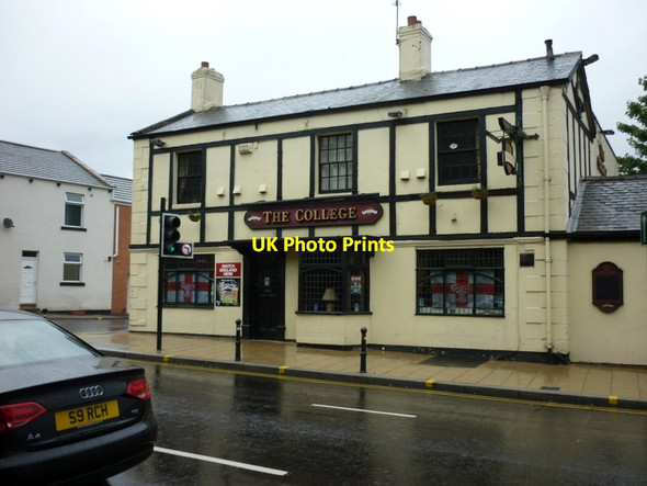 Photo 6"x4" The College public house, Wakefield Wakefield\/SE3320 c2012