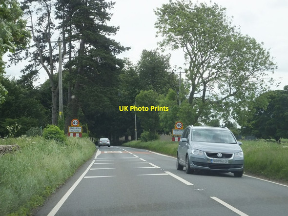 Photo 6"x4" The A4135 entering Beverston from the west Beverston c2012