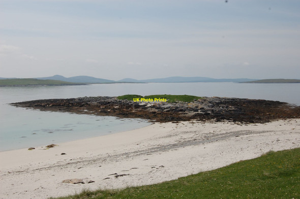 Photo 6"x4" Dun islet , South Berneray Port nan Long c2009