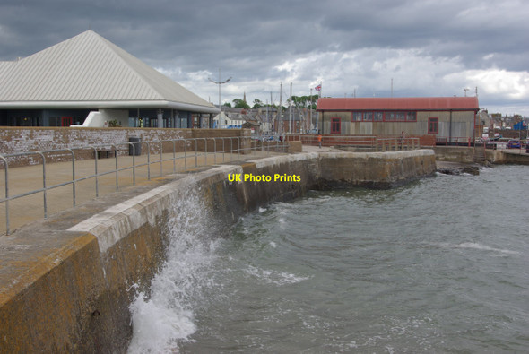 Photo 6"x4" Arbroath seafront Arbroath c2012