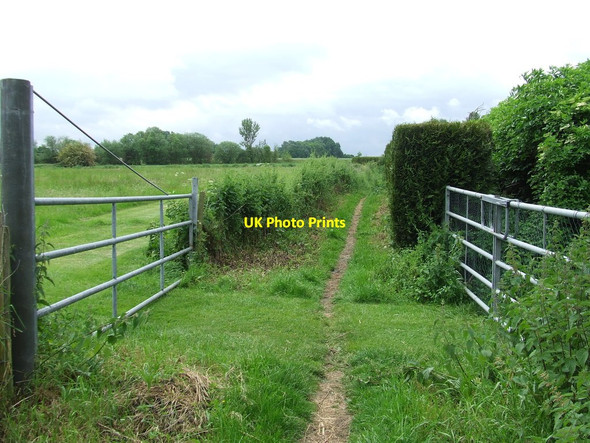 Photo 6"x4" Footpath With Farmers Crossing Point Acton\/TL8944 c2012