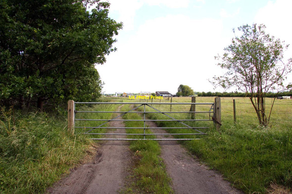 Photo 6"x4" Gate on the footpath East Hanney c2012