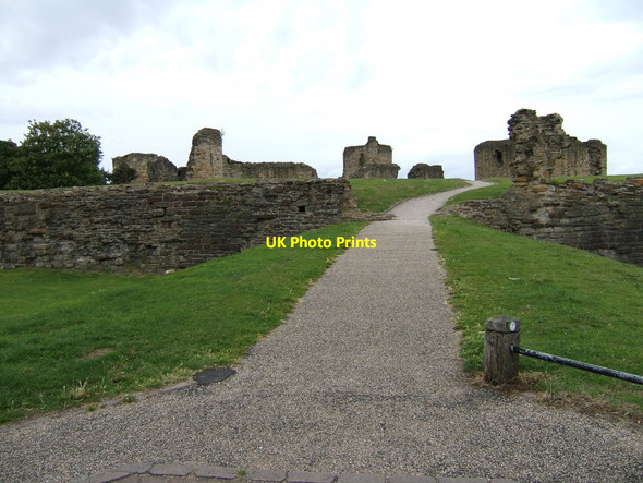 Photo 6"x4" The pathway into Flint Castle in 2005 Flint\/Y Fflint c2005