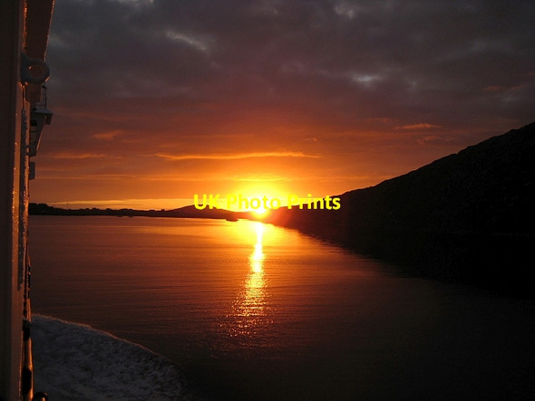 Photo 6"x4" Approaching Lochboisdale Lochboisdale\/Loch Baghasdail c2012