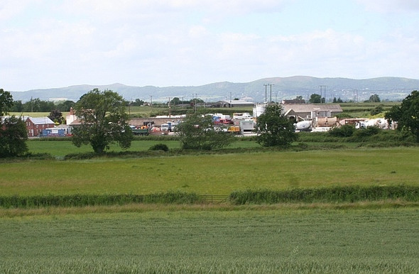 Photo 6"x4" Concrete works Holly Green\/SO8641 c2008