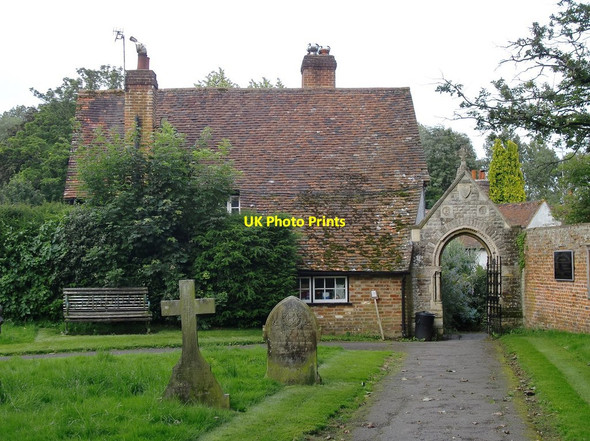 Photo 6"x4" Betchworth churchyard, and Corbett memorial gateway Betchworth c2012