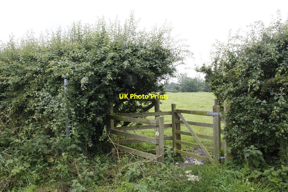 Photo 6"x4" Footpath through the kissing gate Berrick Salome c2012
