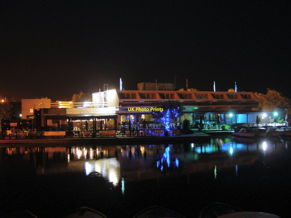 Photo 6"x4" Hotel Wroxham At Night Hoveton c2010