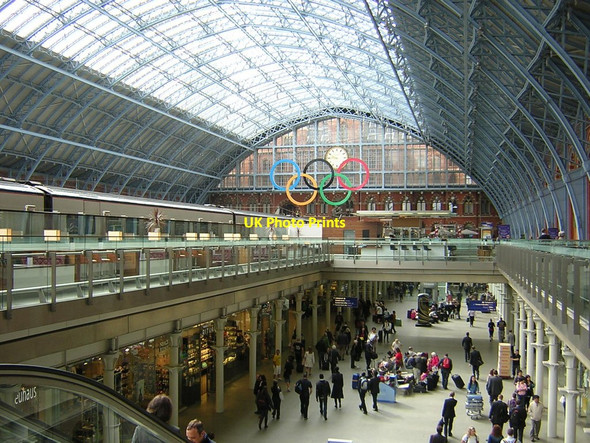Photo 6"x4" St Pancras station: Olympic rings London c2012