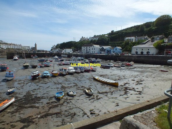 Photo 6"x4" The Inner Harbour Porthleven c2012