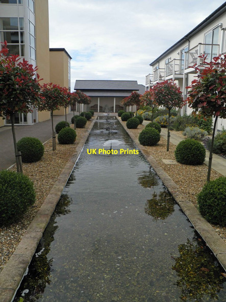 Photo 6"x4" The courtyard Deganwy Quay Hotel Conwy c2012