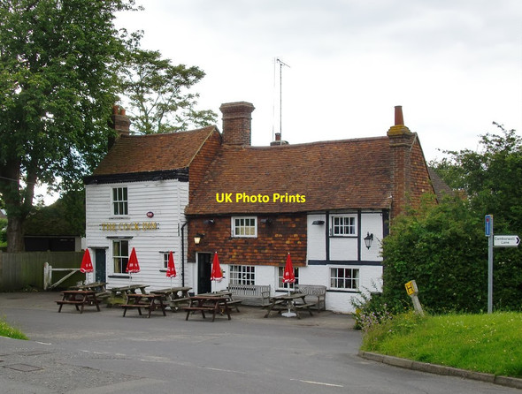 Photo 6"x4" The Cock Inn, Ide Hill Hanging Bank c2012
