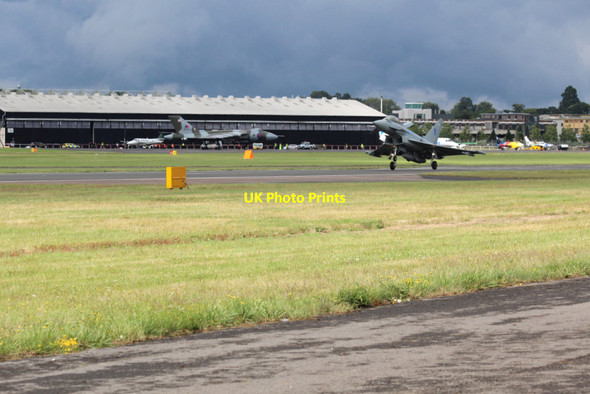 Photo 6"x4" Typhoon landing, Farnborough Air Show 2012 Farnborough\/SU8754 c2012