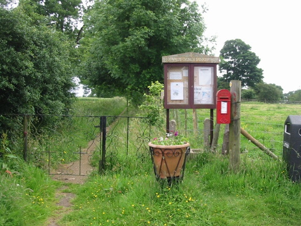 Photo 6"x4" Path to St Oswald's church Arpinge c2008
