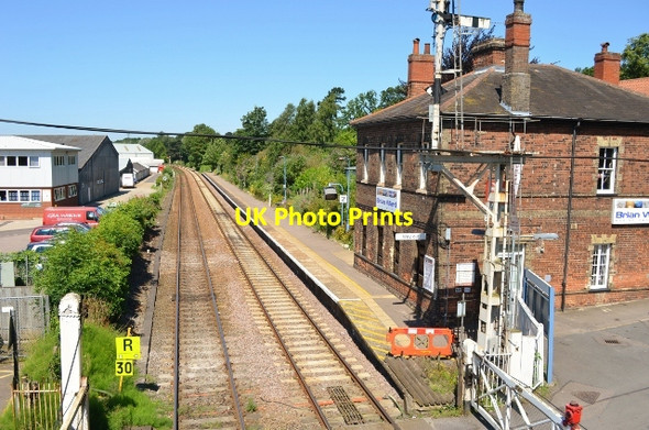 Photo 6"x4" Brundall Railway Station Brundall c2012