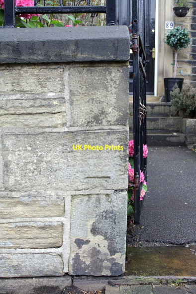 Photo 6"x4" Benchmark on wall at entrance to #89 Park Road Bingley\/SE1139 c2012