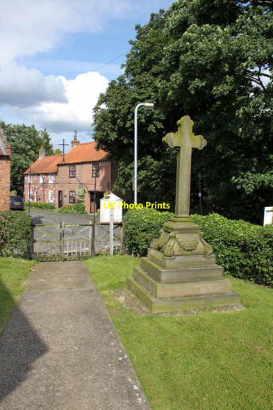 Photo 6"x4" North Scarle War Memorial  North Scarle c2012