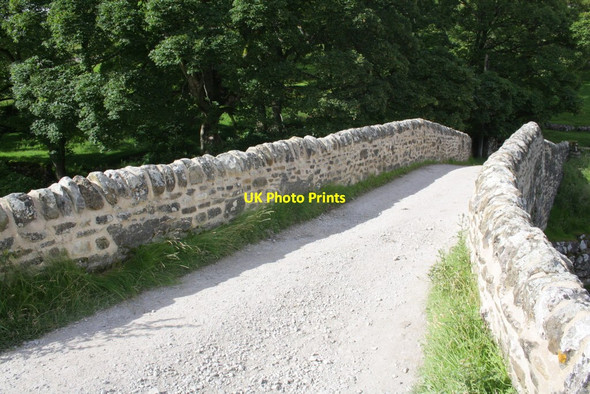 Photo 6"x4" Yockenthwaite Bridge over River Wharfe Yockenthwaite c2012