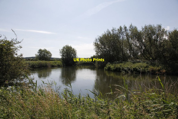 Photo 6"x4" Round one bend to the next Lechlade on Thames c2012