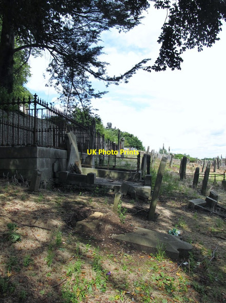 Photo 6"x4" Old cemetery at St Patrick's Catholic Cathedral, Armagh Armagh c2012