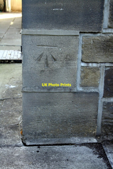 Photo 6"x4" Benchmark on #3 The Crescent, Keighley Road Bingley\/SE1139 c2012