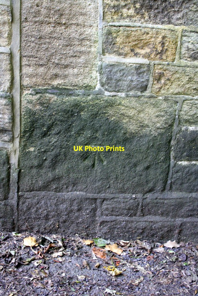 Photo 6"x4" Benchmark on 'Greenhill Gate' Bingley\/SE1139 c2012