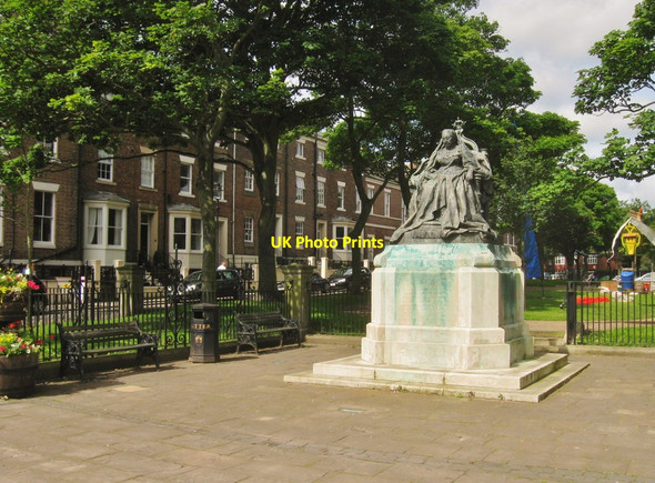 Photo 6"x4" Queen Victoria's Monument, Tynemouth, North Tyneside Tynemouth c2012