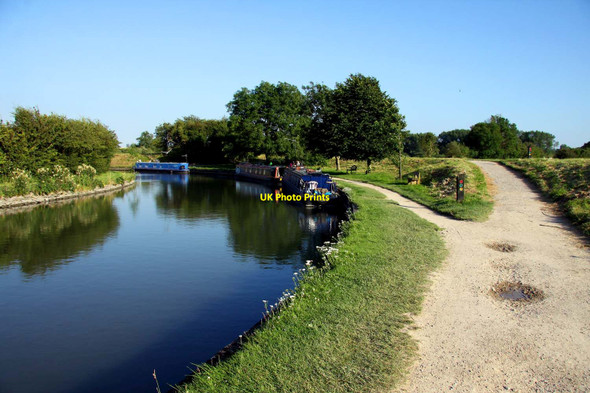 Photo 6"x4" The Grand Union Canal Walk looking south Tring c2012