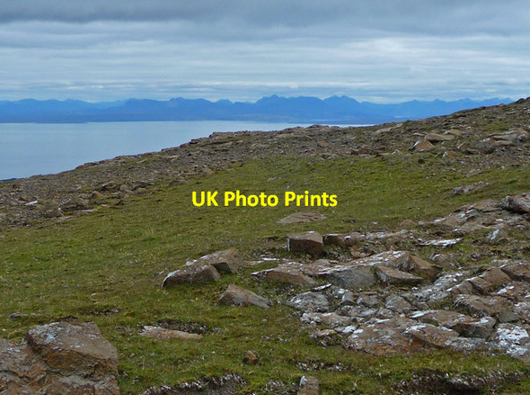 Photo 6"x4" On the north ridge of Beinn Edra Balnaknock c2012