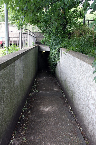 Photo 6"x4" Under Hendon Lane Hendon\/TQ2389 c2008