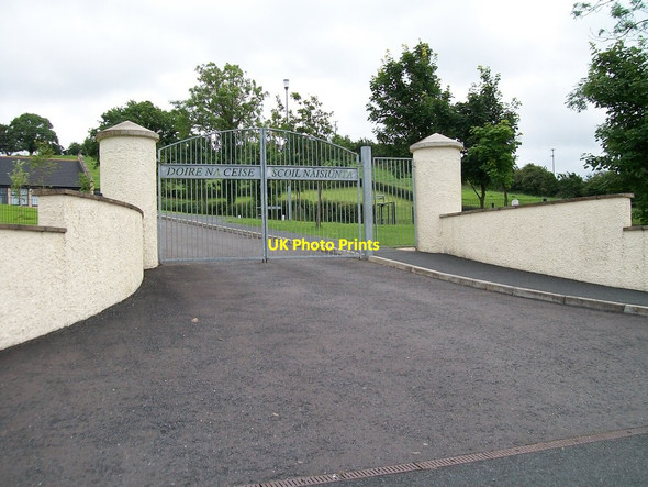 Photo 6"x4" The gates of the Doire na Ceise National School Madabawn c2012