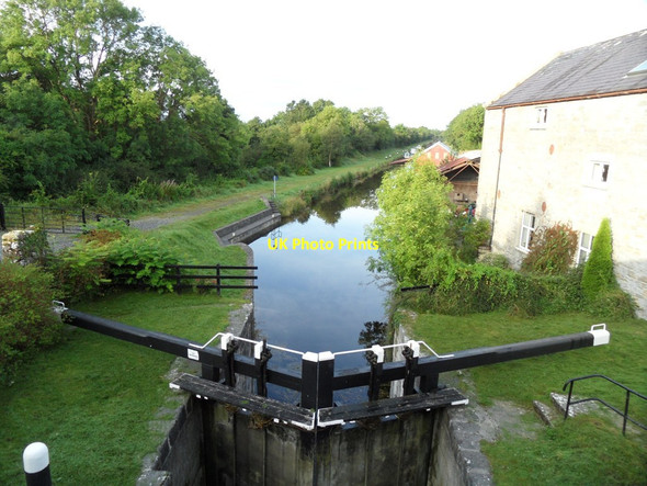 Photo 6"x4" Grand Canal from above the 33rd Lock in Belmont, Co. Offaly Belmont\/N0722 c2012