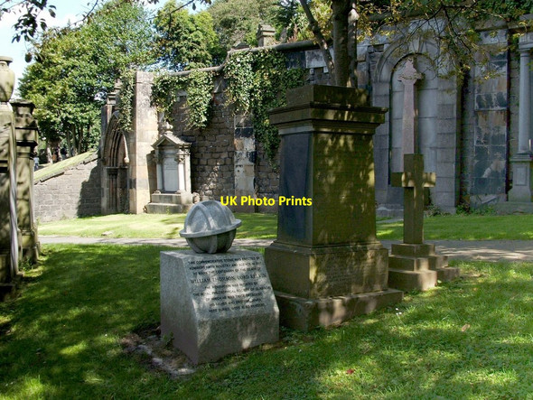 Photo 6"x4" The Thomson Memorials Glasgow c2012