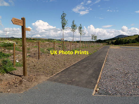 Photo 6"x4" A footpath at Abbotsford Visitor Centre car park Galashiels c2012