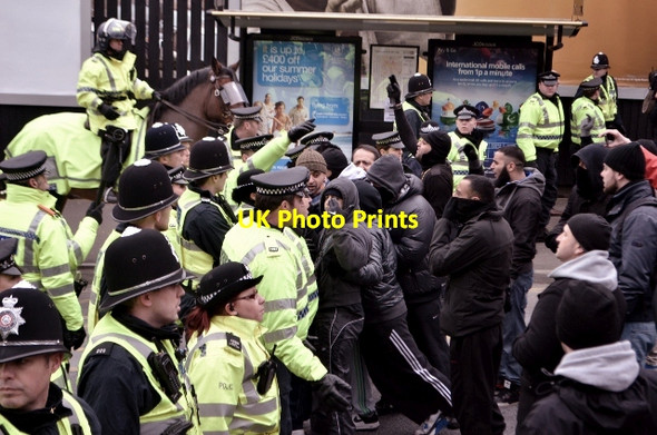 Photo 6"x4" Police Clash Leicester c2012