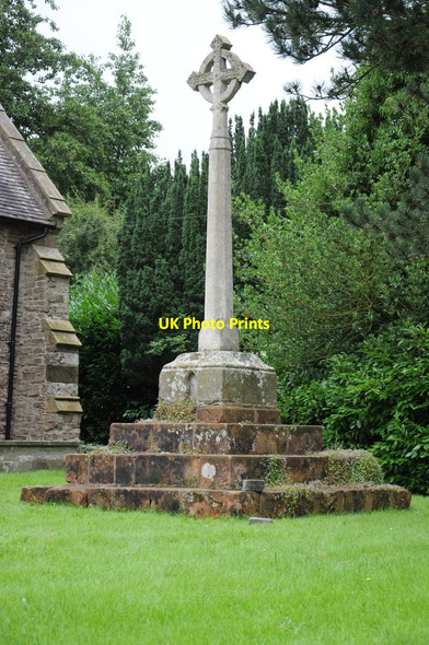 Photo 6"x4" Cross, Clifton on Teme Clifton Upton Teme c2012