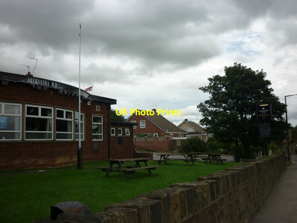 Photo 6"x4" The Alexandra WMC, Royston Royston\/SE3511 c2012