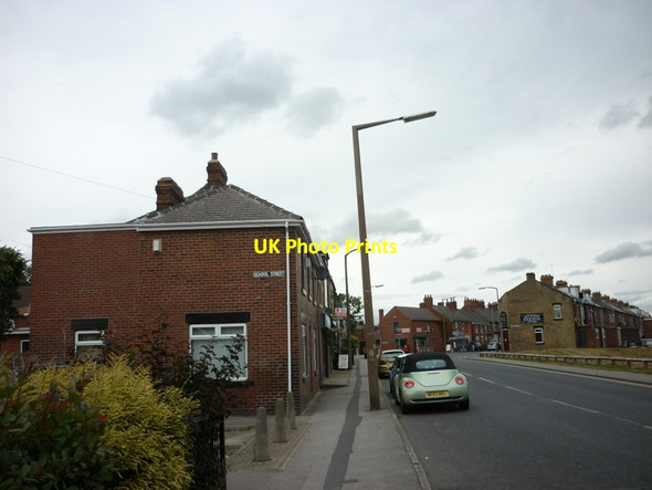 Photo 6"x4" Pontefract Road, Upper Cudworth Belle Green c2012