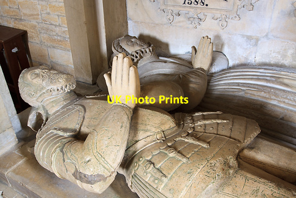 Photo 6"x4" St Catherine's church, Montacute - monument to Sir Thomas Phelips (3) detail Montacute c2012