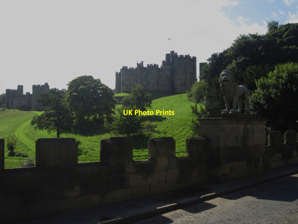 Photo 6"x4" Alnwick Castle seen from the Lion Bridge Alnwick c2012