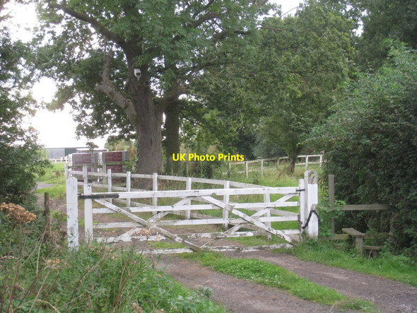 Photo 6"x4" The beginning of the footpath to Fenwick Fenwick\/SE5916 c2012