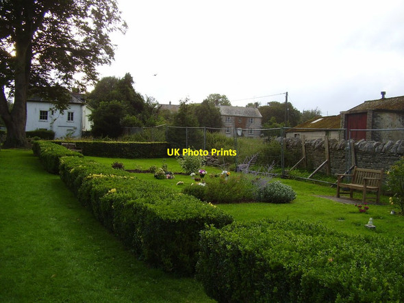 Photo 6"x4" Garden of Remembrance Dorchester\/SY6890 c2012
