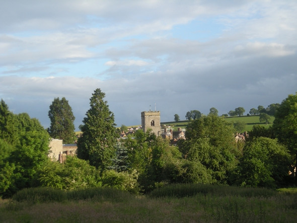 Photo 6"x4" Much Wenlock skyline Much Wenlock c2008